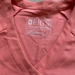 FIG Clothing Rafaela Scrub Top new with out tag